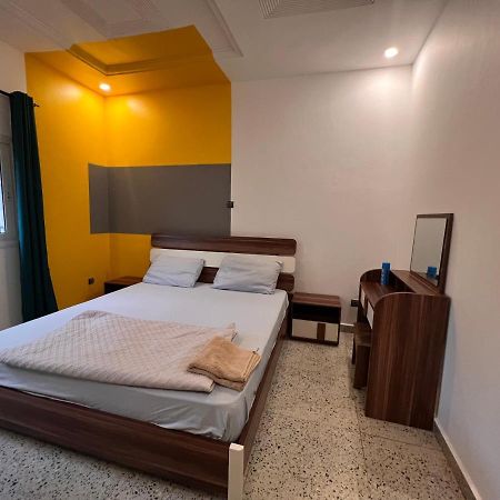 Smb-Gn Residence Lambandji - Electricite Et Wifi H24 コナクリ エクステリア 写真