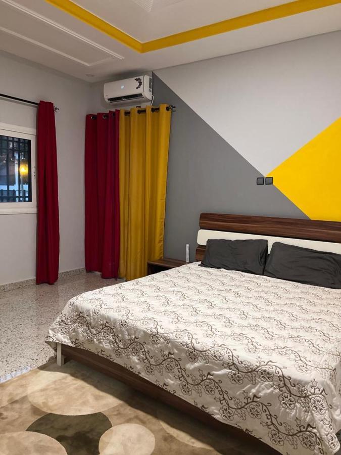 Smb-Gn Residence Lambandji - Electricite Et Wifi H24 コナクリ エクステリア 写真