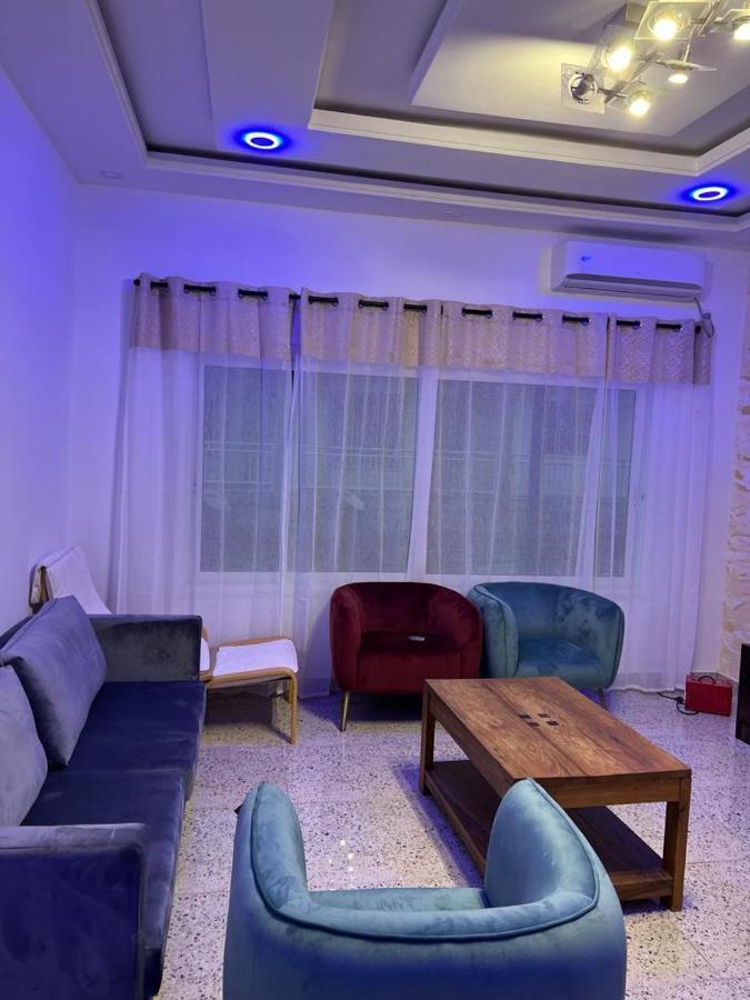 Smb-Gn Residence Lambandji - Electricite Et Wifi H24 コナクリ エクステリア 写真